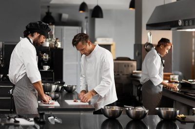 Cómo optimizar la distribución de la cocina en tu restaurante ¡Descubre claves y consejos!