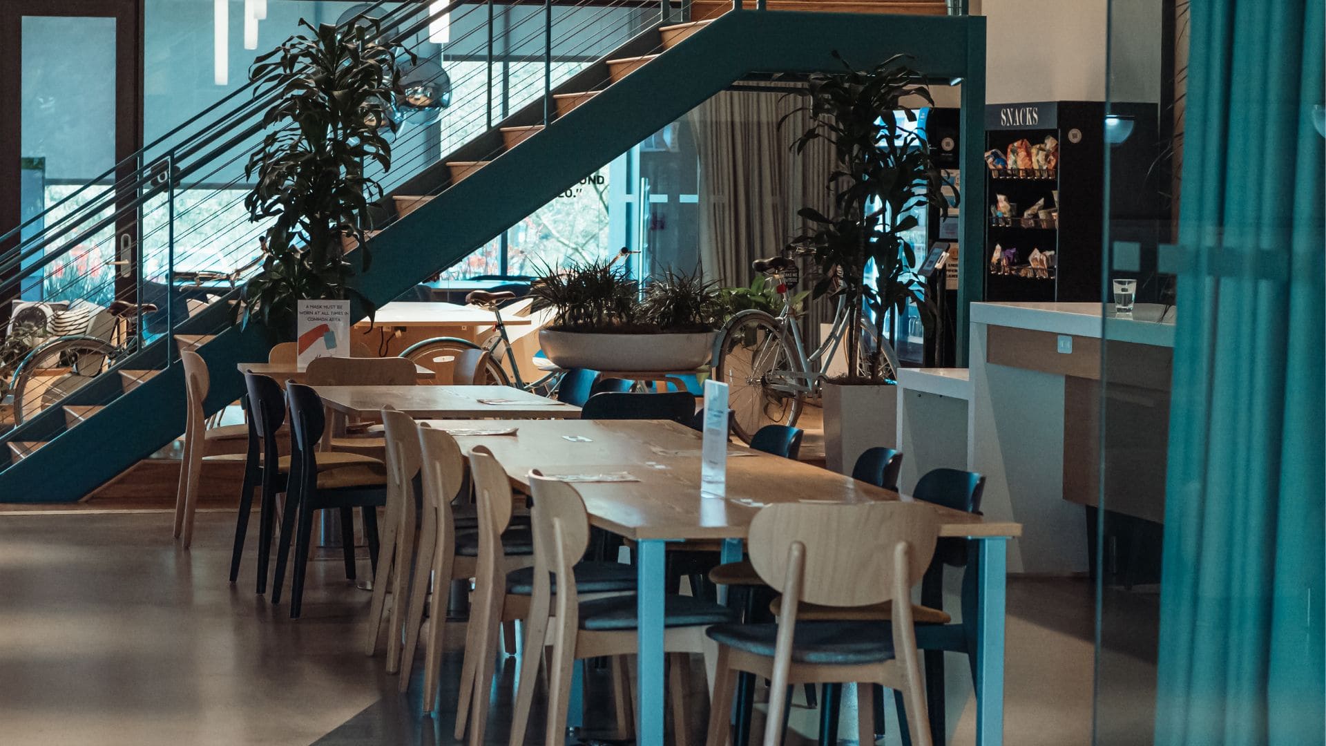 ¿Cuánto cuesta abrir un bar? Todos los costes y consideraciones